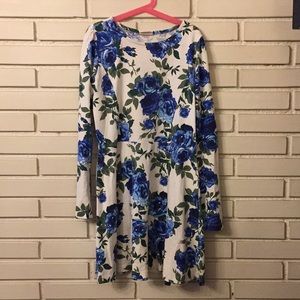 Girls pretty floral dress